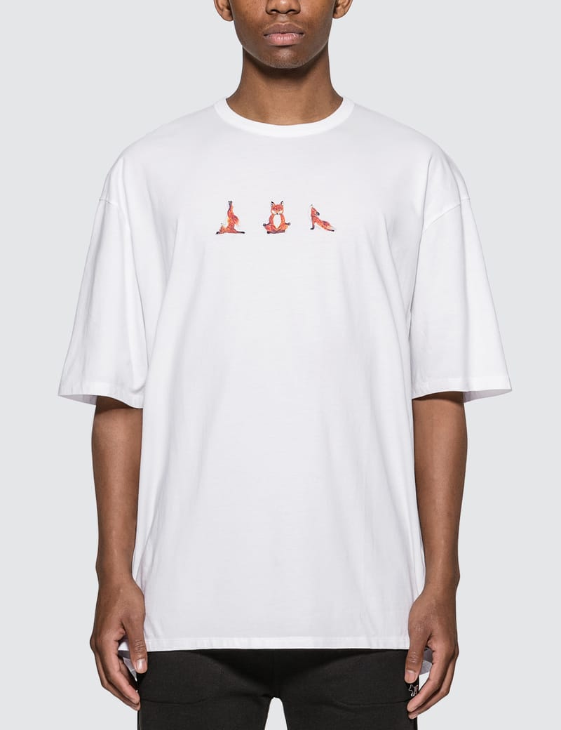 Maison Kitsune - Yoga Fox Print T-shirt 