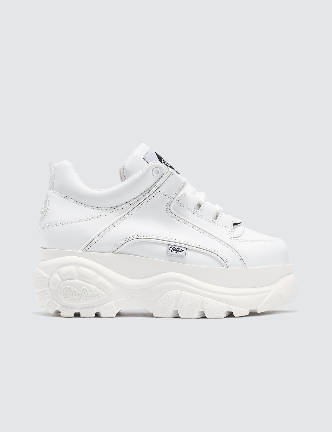 London - Buffalo Classic White Low-top Platform Sneakers | - Globally Curated Fashion and Lifestyle by Hypebeast