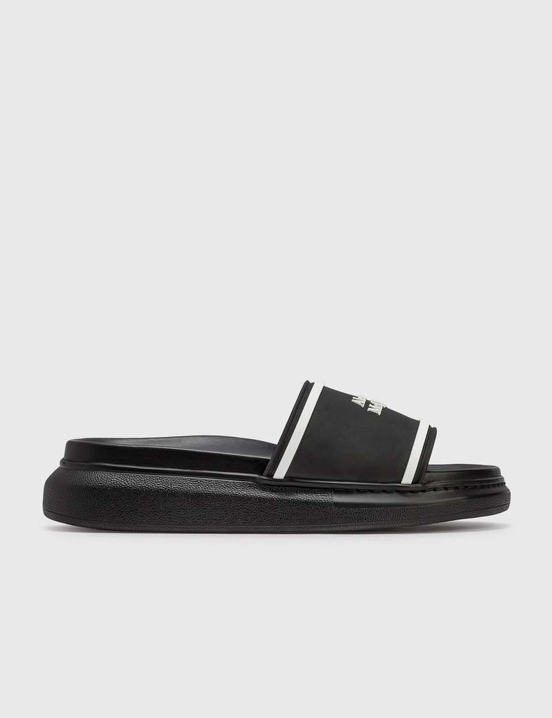 Alexander Mcqueen Oversized Hybrid Flip Slides In Black