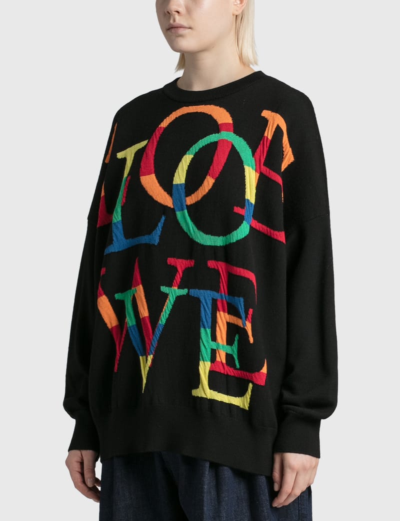 love logo sweater