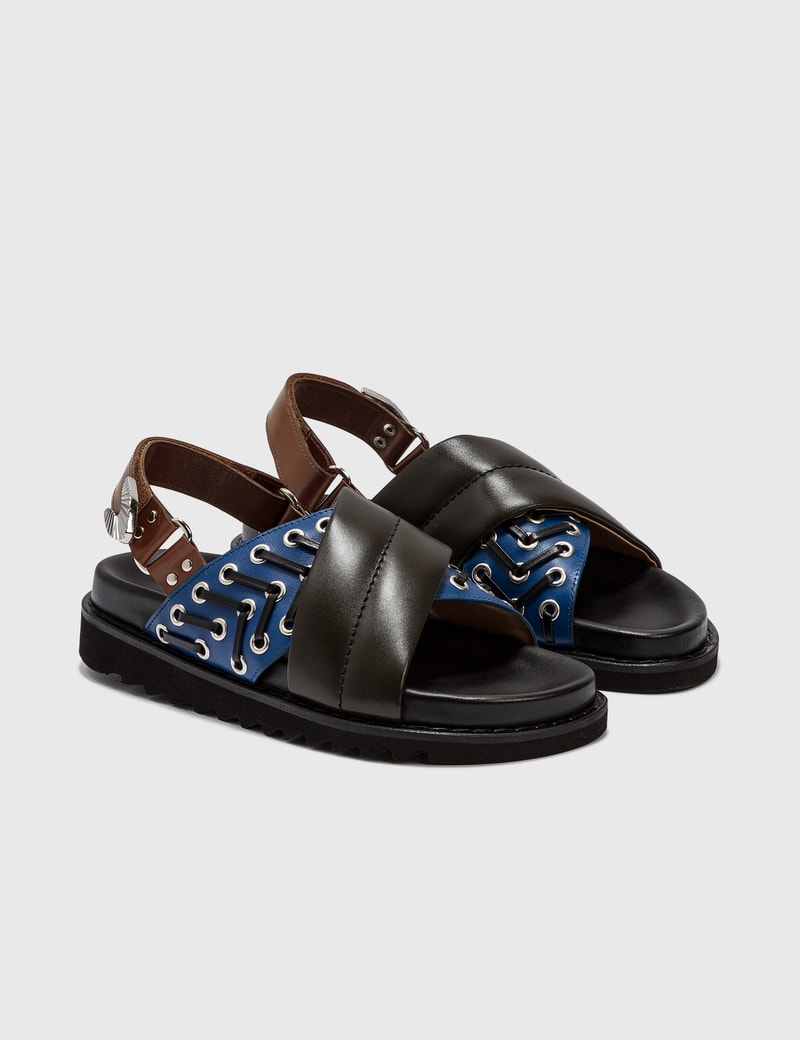 Image of Toga Pulla Puffer Sliders