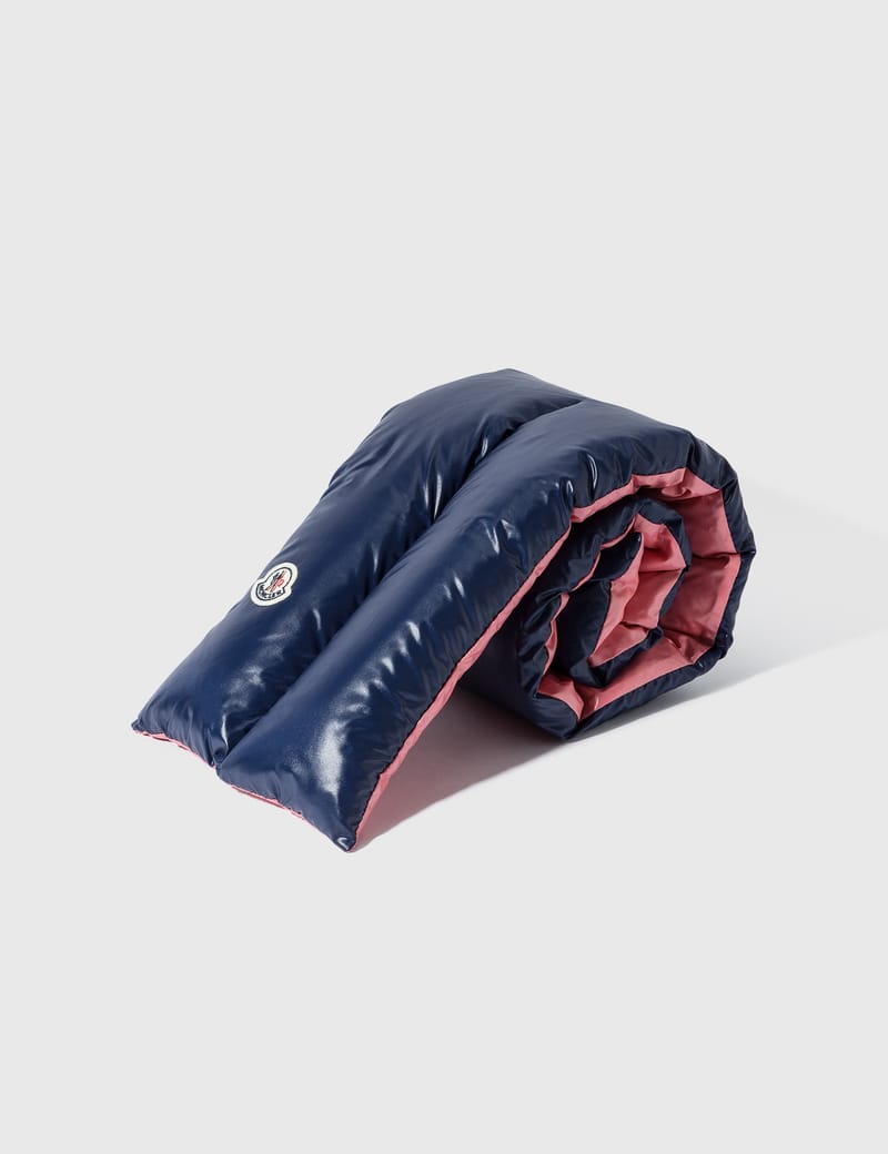 moncler puffer scarf