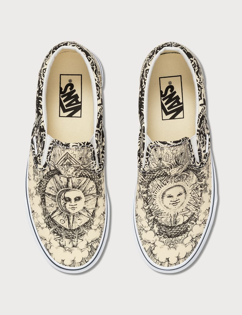 vans classic slip on ouroboros