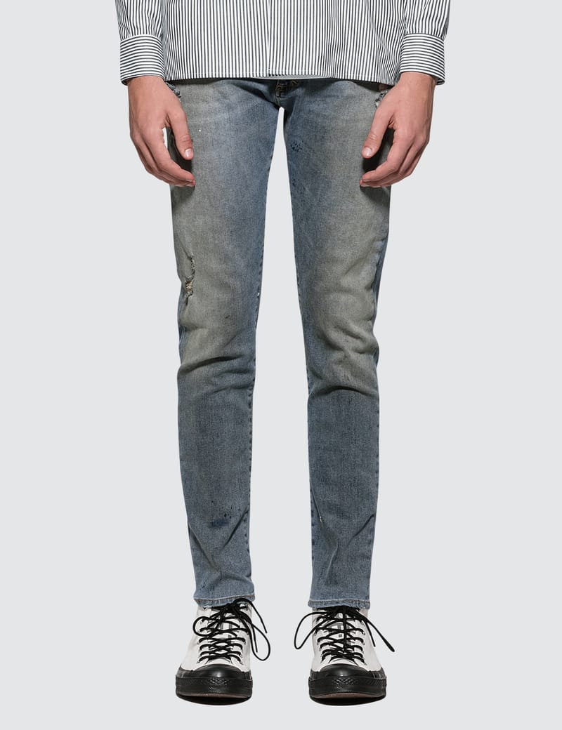 represent distressed jeans