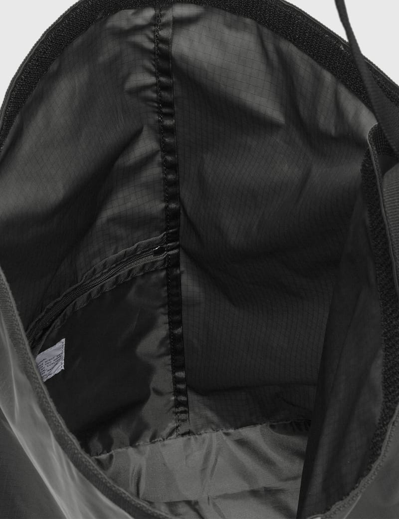 nanamica utility shoulder bolsa l