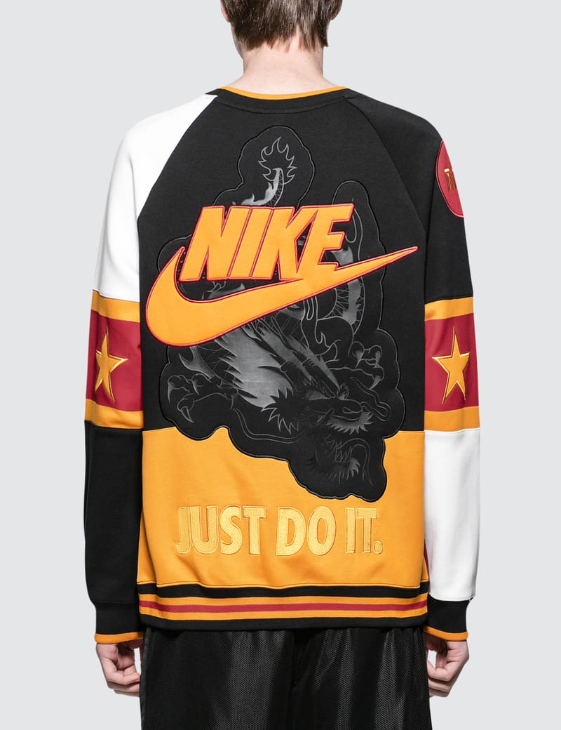 nike nsw shanghai crew