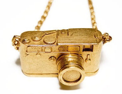 Vane "Focus Camera" Pendant