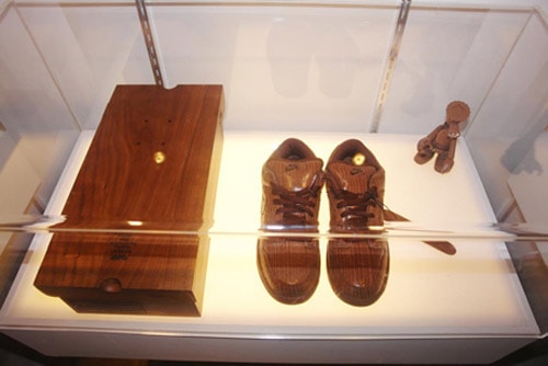 Yone x Aki Hoshino - Sneaker Lover Exhibition
