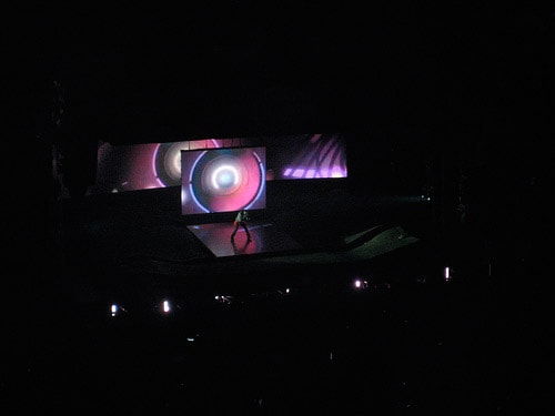 Kanye West "Glow in the Dark Tour"