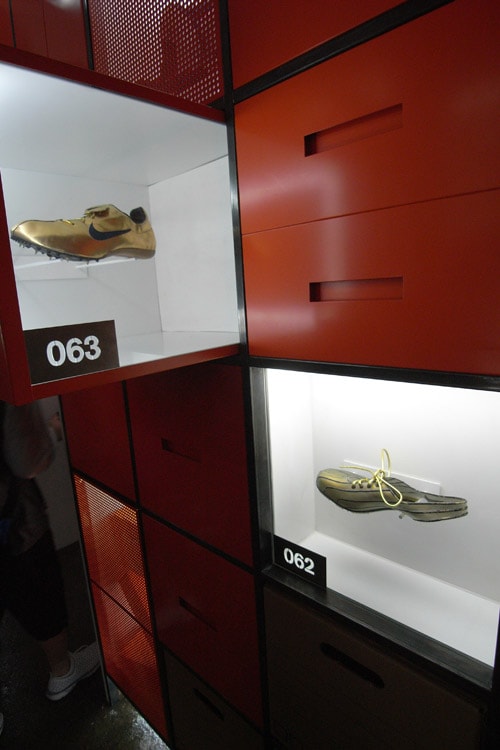 Nike 706 - 100 Innovations