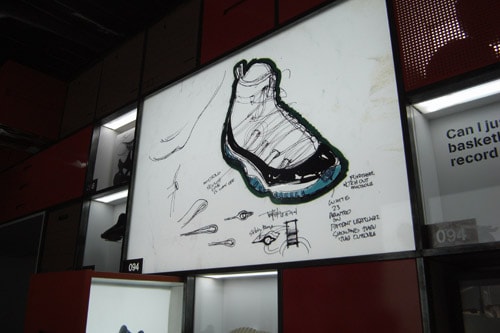 Nike 706 - 100 Innovations