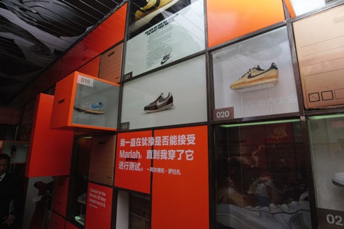 Nike 706 - 100 Innovations