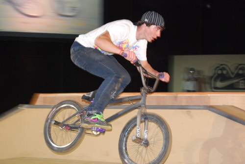 Nike 6.0 "Lightning Bolts" BMX Exhibition