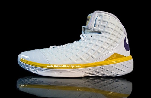 Nike Zoom Kobe III "MVP"