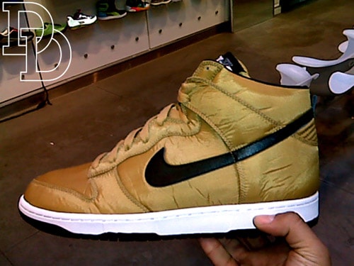 Nike Dunk High "Vandal Supreme" - Gold/Black