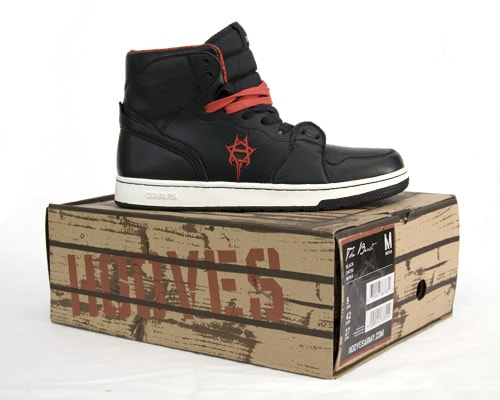 The Hooves x Gravis The Beast
