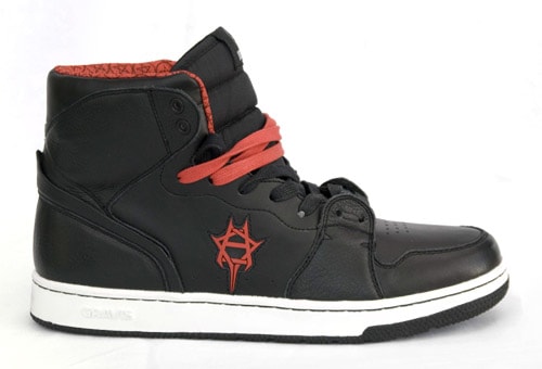The Hooves x Gravis The Beast