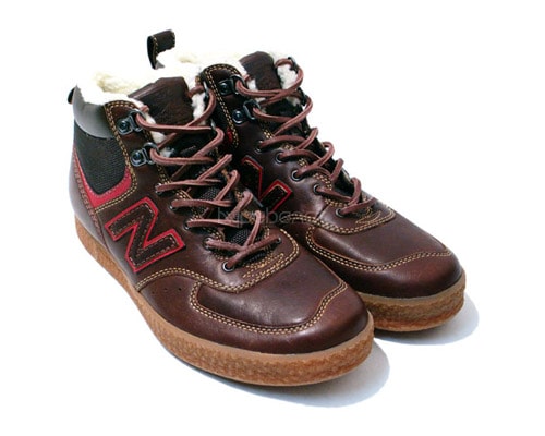 New Balance WRC576B