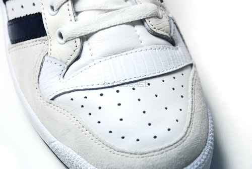 adidas Originals Craftsmanship Sneaker Pack - Decade Low