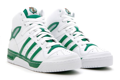 NBA x adidas Metro Attitude Boston Celtics | New York Knicks