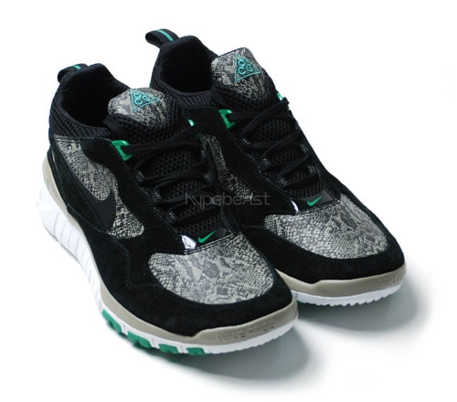Nike Wildwood 90 Free Trails Python Pack