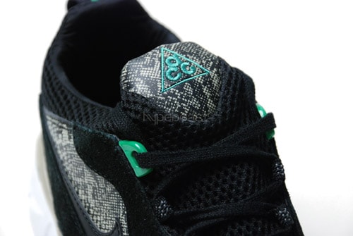 Nike Wildwood 90 Free Trails Python Pack