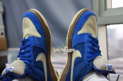 Nike SB Dunk Low "Gold Rail"