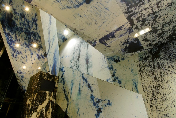 Raf Simons Flagship Store Tokyo