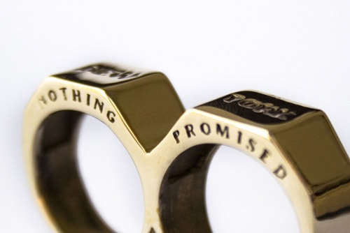 Vane Two-Finger Brass Knuckle Ring