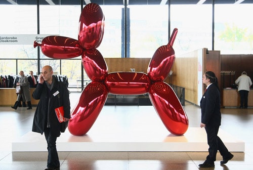 Jeff Koons - Neue Nationalgalerie Exhibition