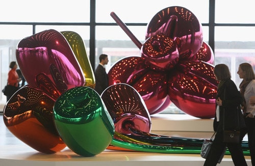 Jeff Koons - Neue Nationalgalerie Exhibition