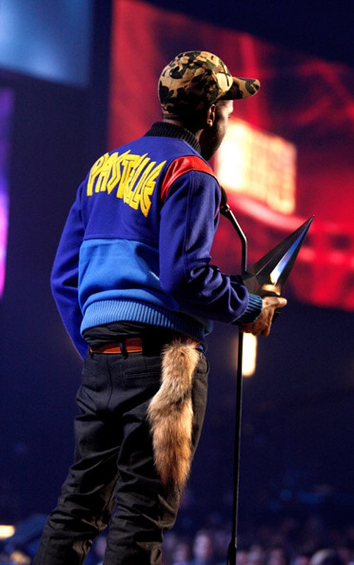 Kanye West - Pastelle Jacket Preview at the American Music Awards