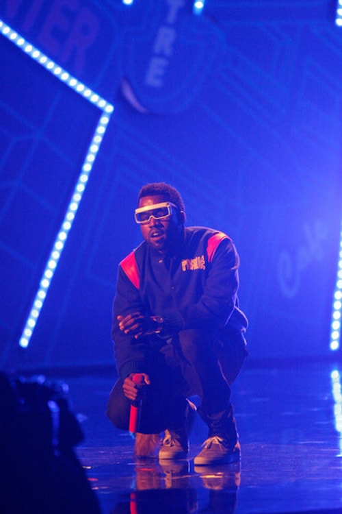 Kanye West - Pastelle Jacket Preview at the American Music Awards