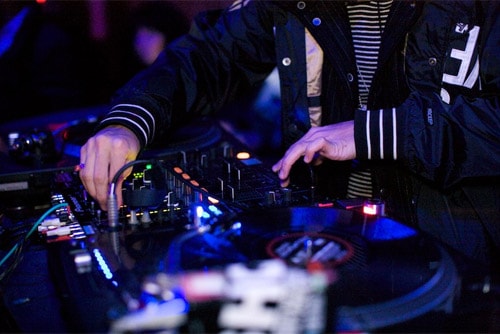 10.Deep "Bail Out!" Holiday Party Recap