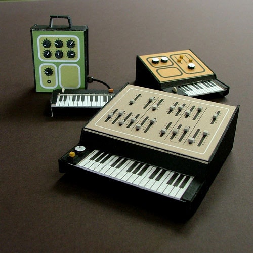 Dan McPharlin's Mini Retro Synthesizers