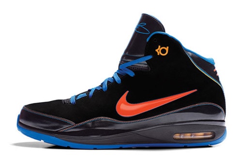 Nike Basketball Blue Chip Collection