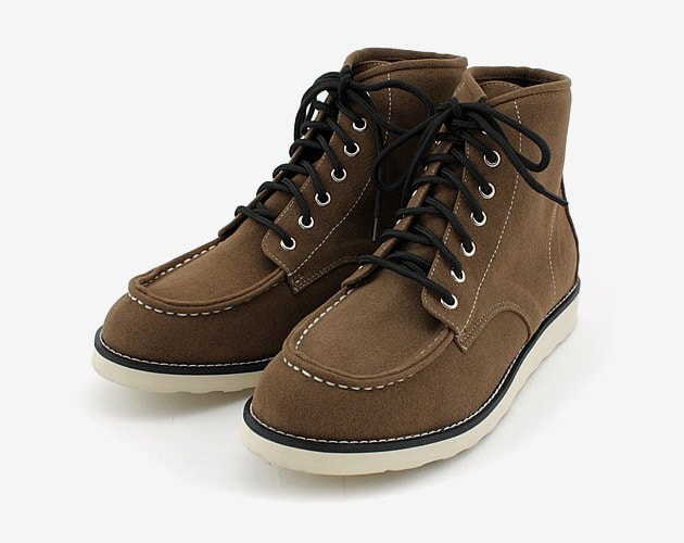 hare-moc-toe-boots-1