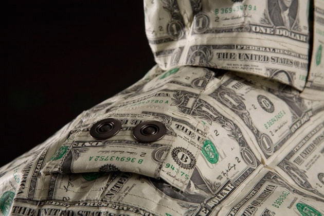 686-in-my-eyes-installation-2-cash-money-1