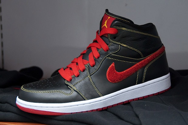 air-jordan-1-black-red-yellow
