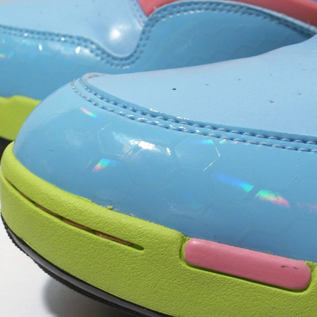 chapter-world-reebok-exclusive-glow-pack-1