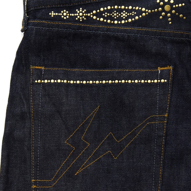 levis-fenom-gold-metal-disco-decoration-207-505-1