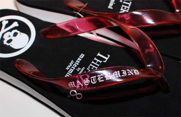 Theatre8 x mastermind JAPAN Flip Flops