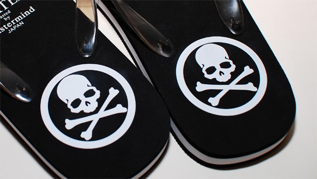Theatre8 x mastermind JAPAN Flip Flops