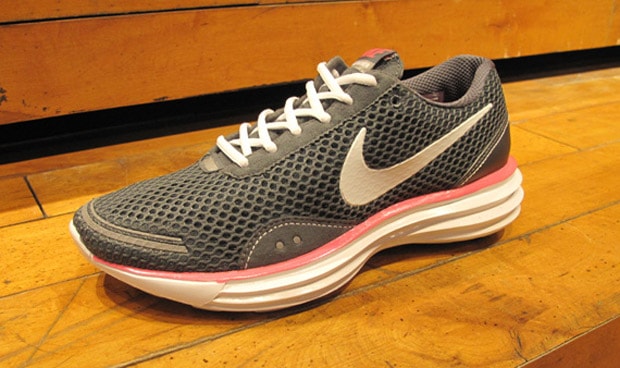 nike-2009-ss-lunartrainer-1