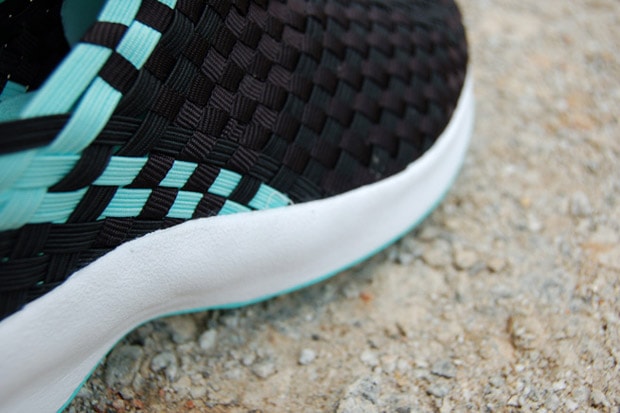 nike-sportswear-air-woven-tiffany-1