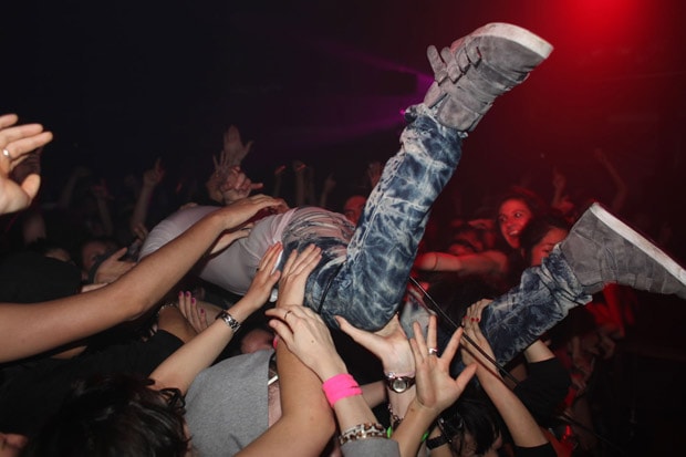 steve-aoki-star-trek-womb-event-1