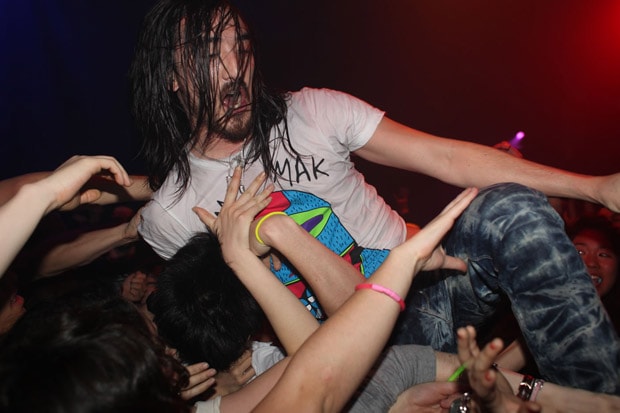 steve-aoki-star-trek-womb-event-1