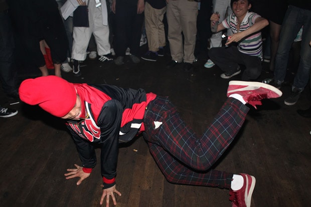 steve-aoki-star-trek-womb-event-1