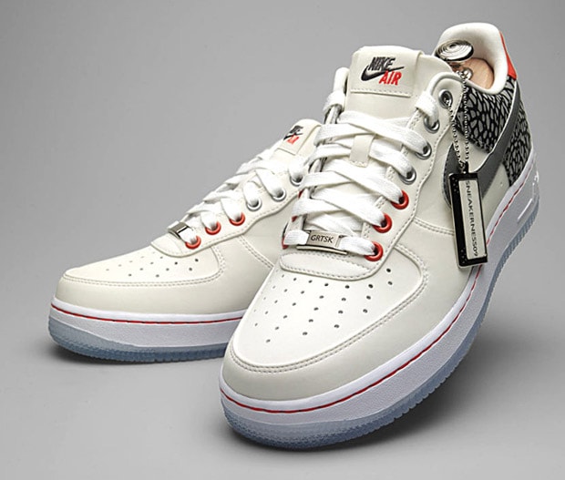 grotesk-plus-41-nike-id-bespoke-air-force-1