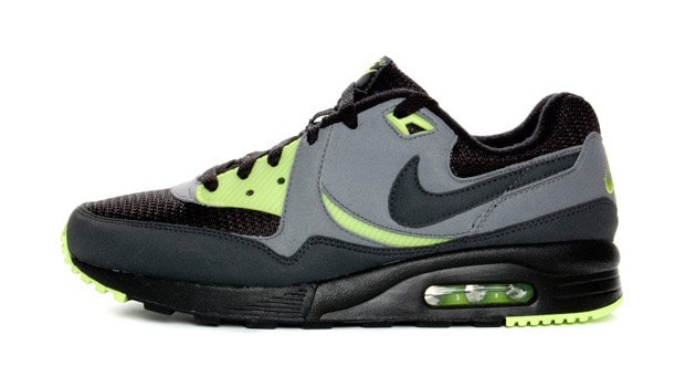 nike-sportswear-air-max-light-2009-may-1